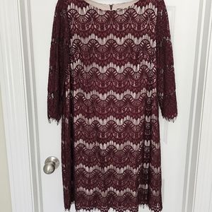 Jessica Howard Maroon Lace boatneck dress.